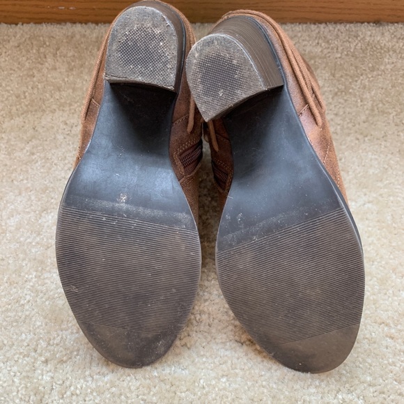 Cute Brown Booties - Picture 4 of 4